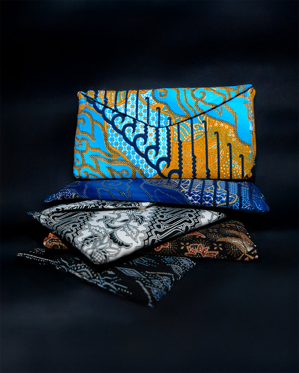 Pouches Batik & Songket