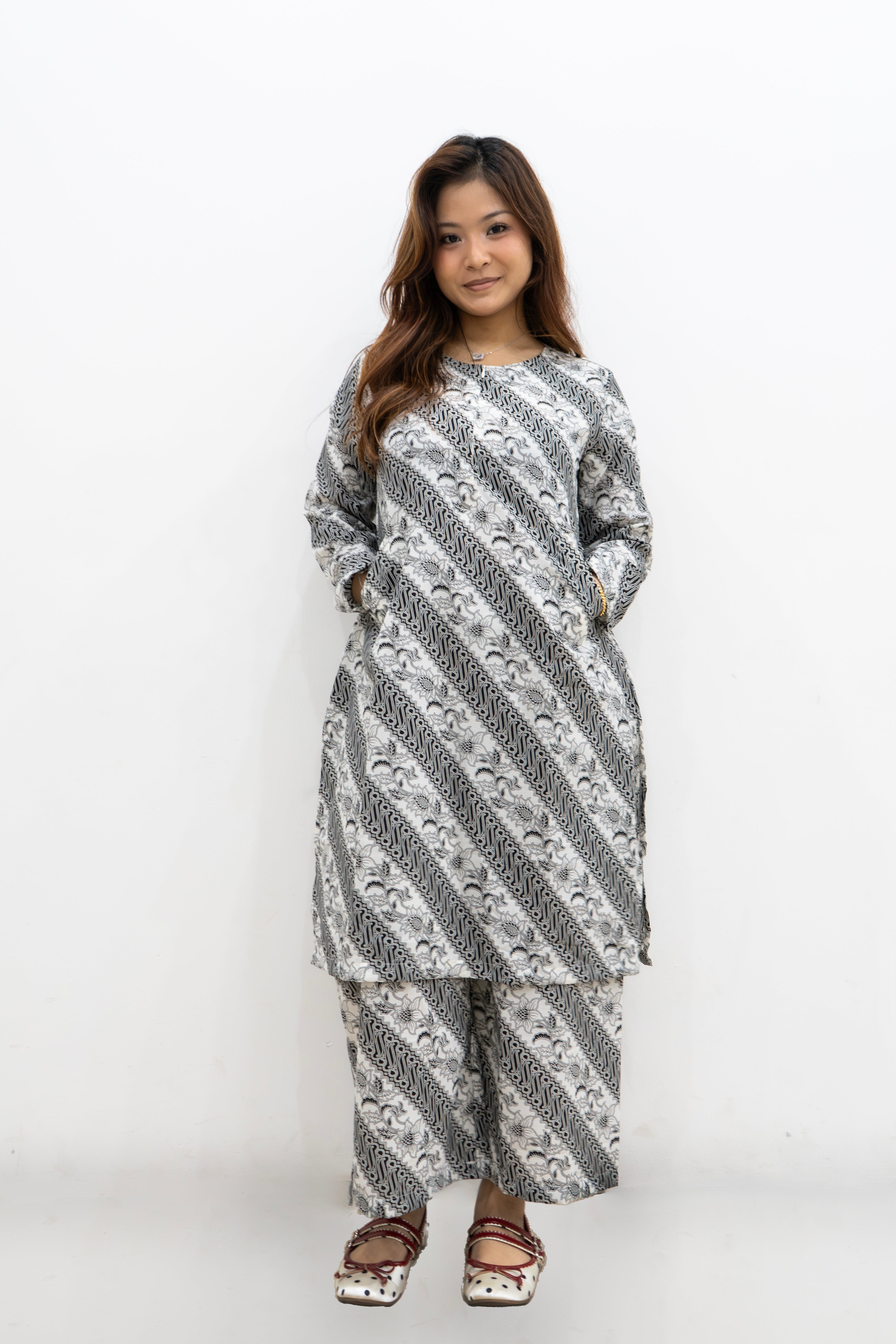 Clearance Ladies Dress / Set