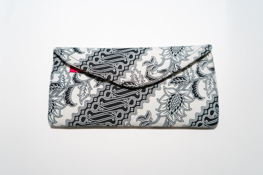 Pouches Batik & Songket