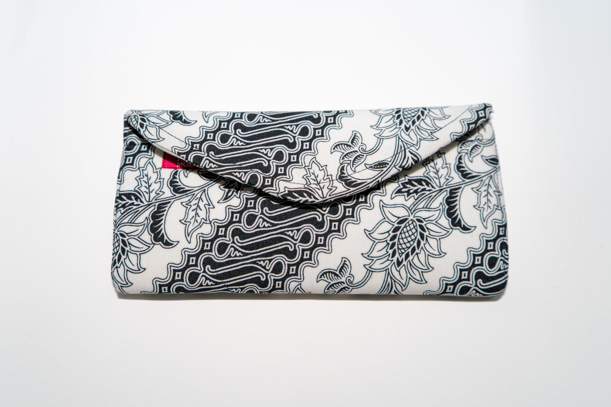Pouches Batik & Songket