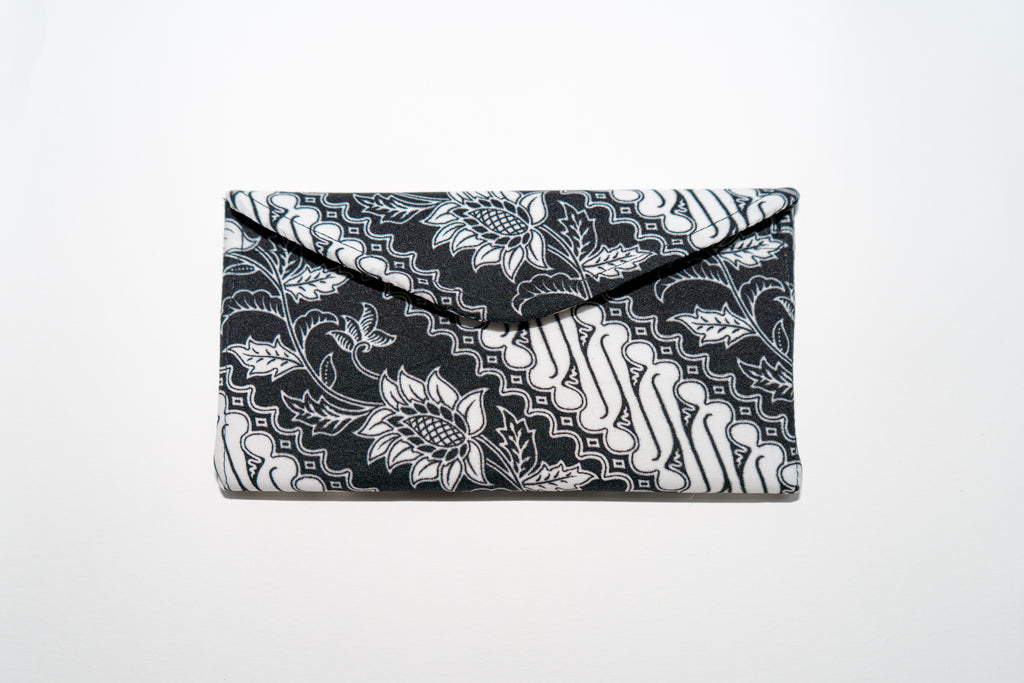 Pouches Batik & Songket
