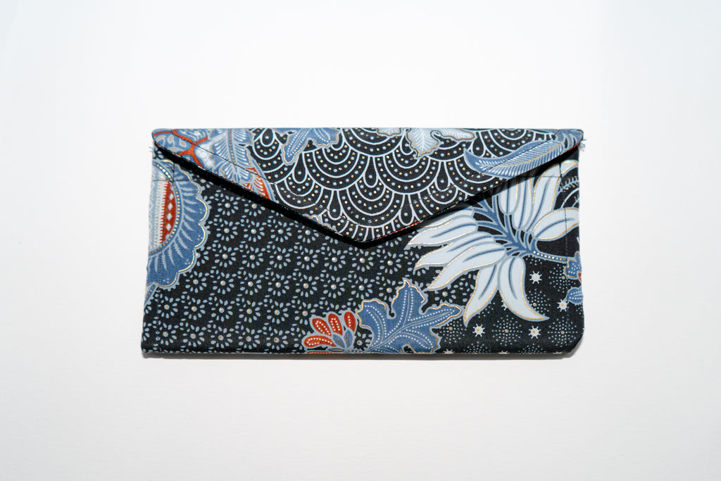 Pouches Batik & Songket