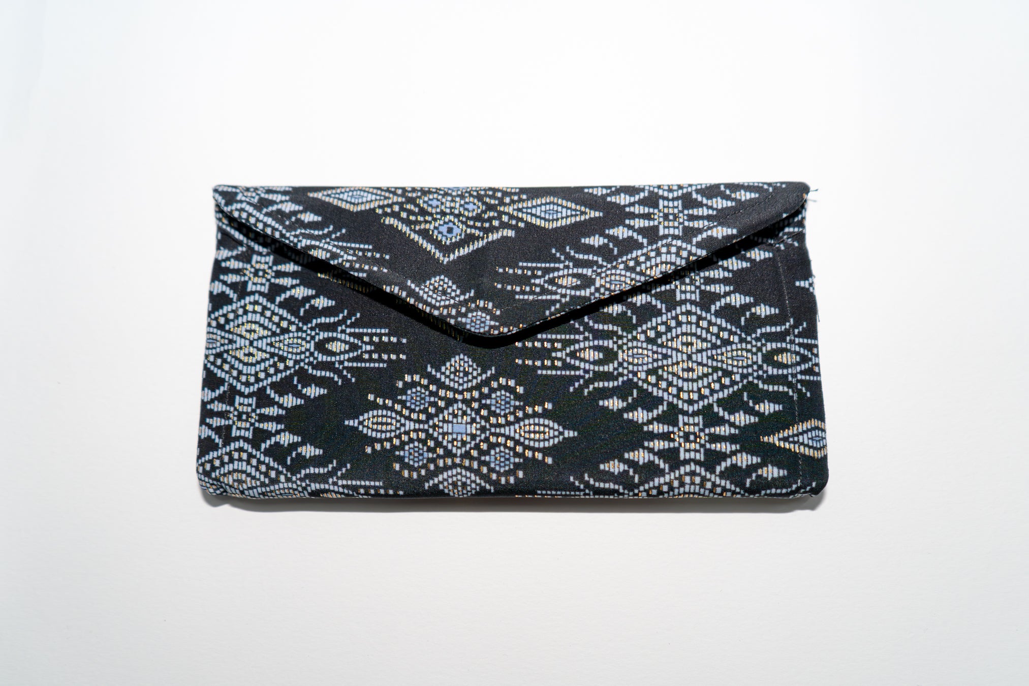Pouches Batik & Songket
