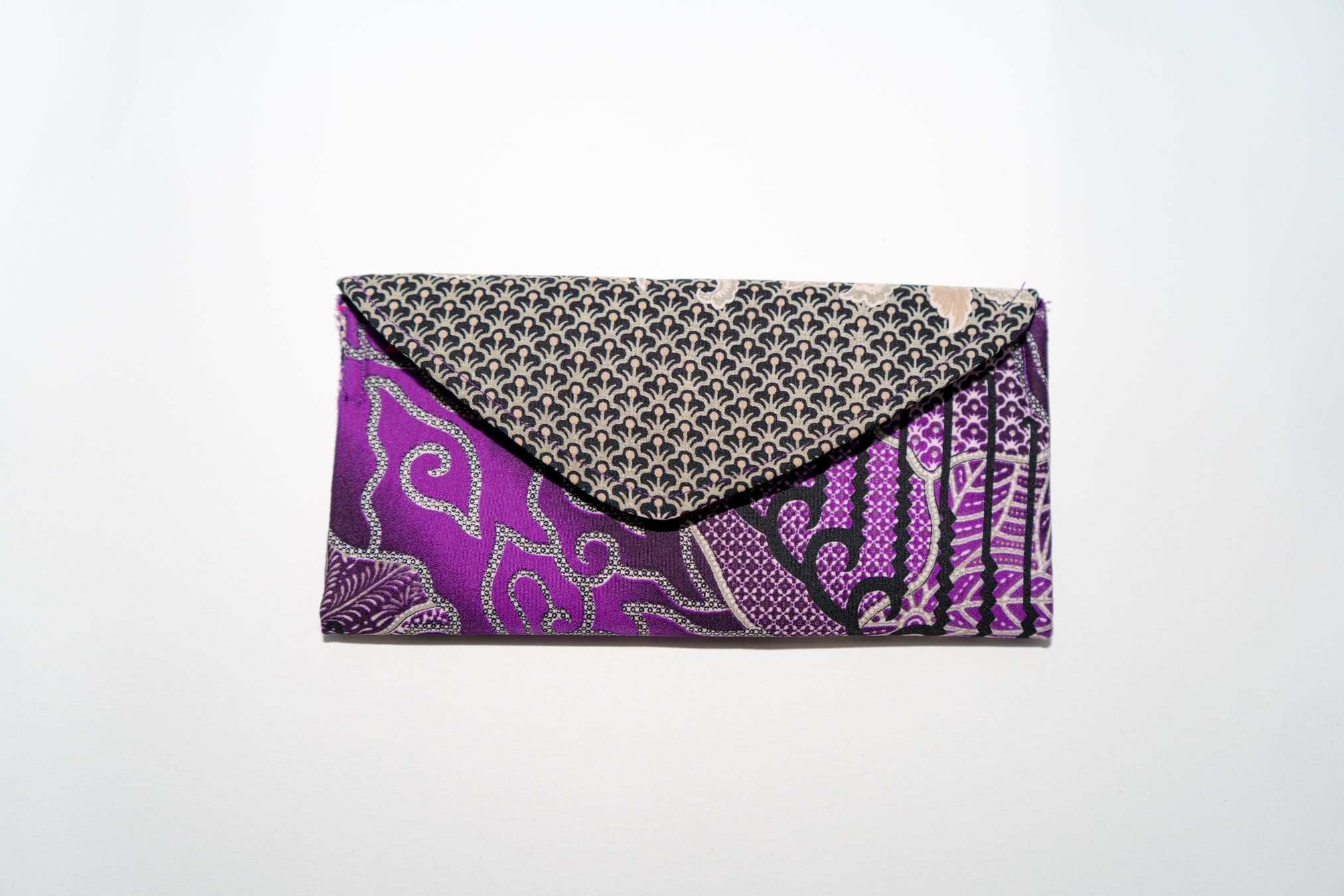 Pouches Batik & Songket