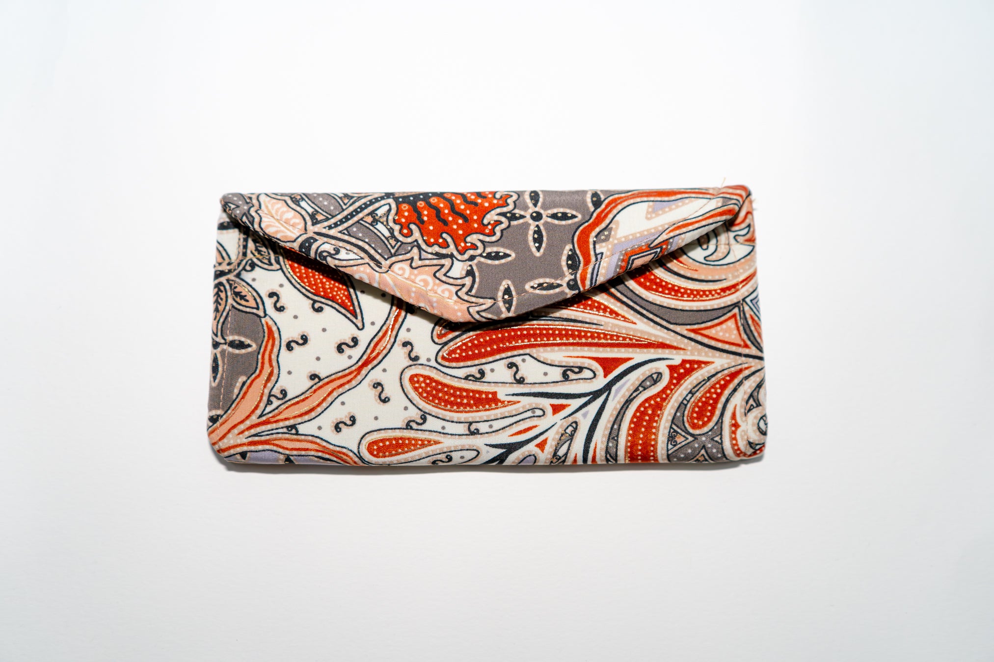 Pouches Batik & Songket
