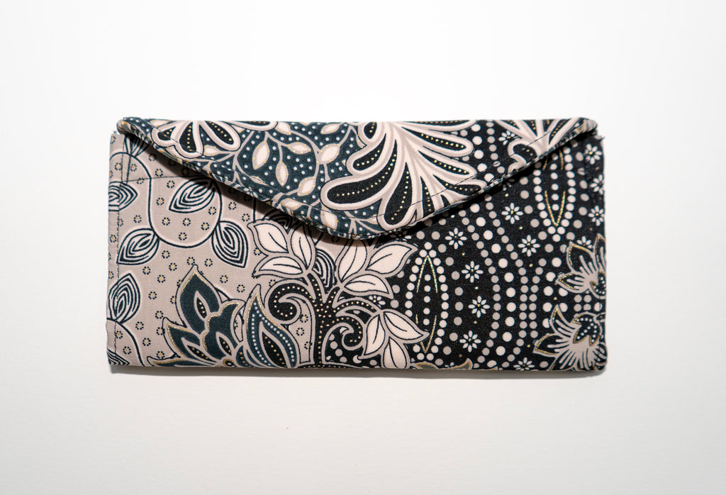 Pouches Batik & Songket