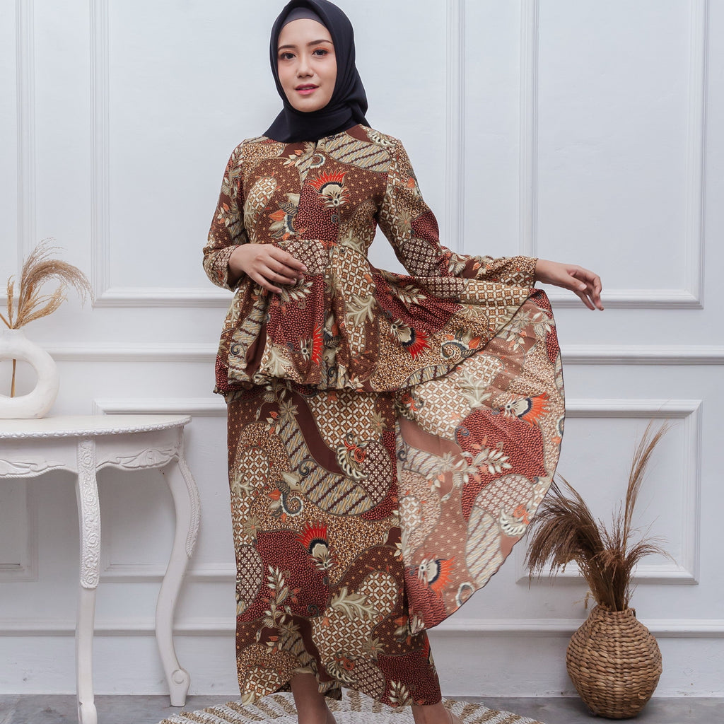 Clearance Ladies Dress / Set